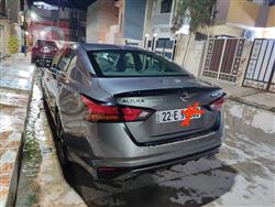 نيسان ألتيما